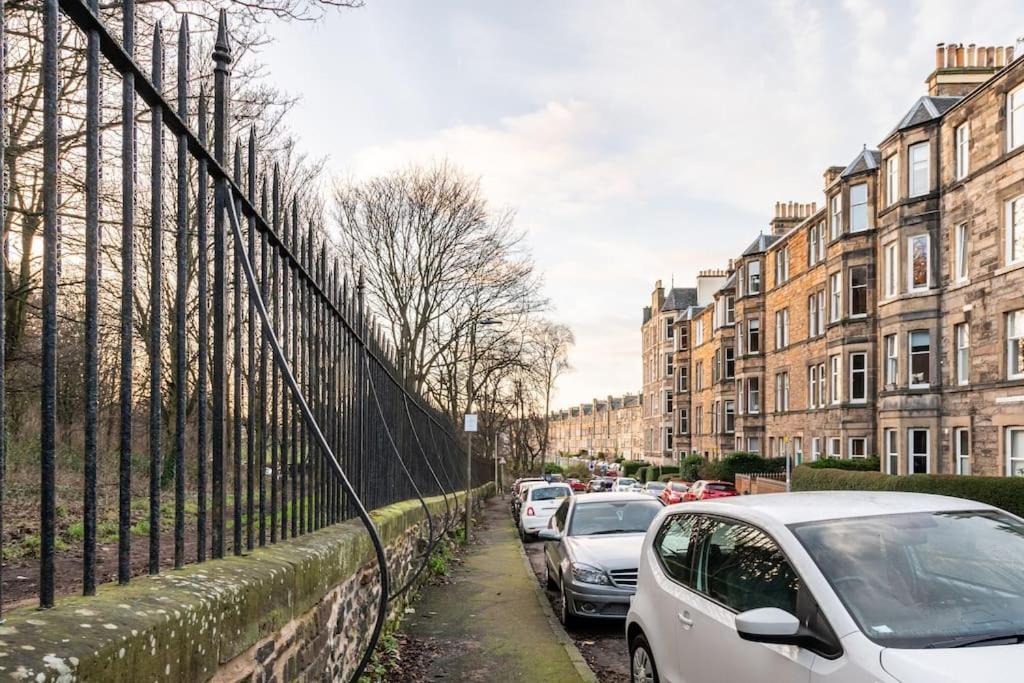 Holyrood Park: Lush & Arty 2 Double Bed Flat Daire Edinburgh Dış mekan fotoğraf