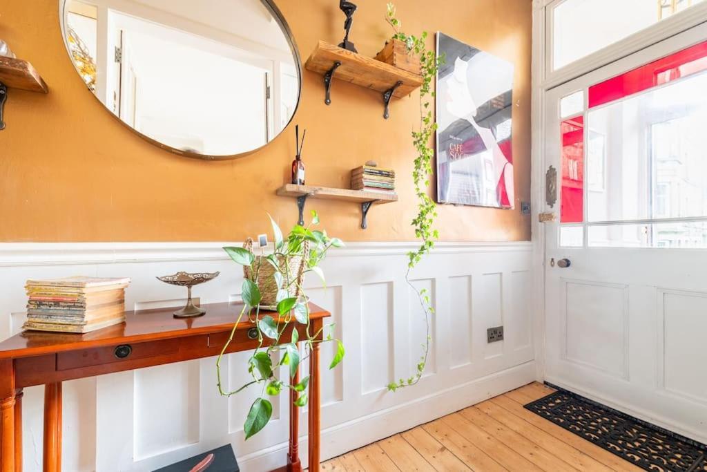 Holyrood Park: Lush & Arty 2 Double Bed Flat Daire Edinburgh Dış mekan fotoğraf