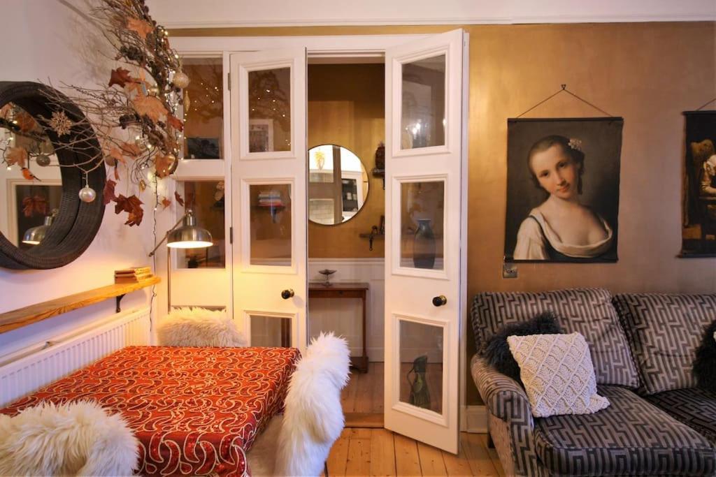 Holyrood Park: Lush & Arty 2 Double Bed Flat Daire Edinburgh Dış mekan fotoğraf