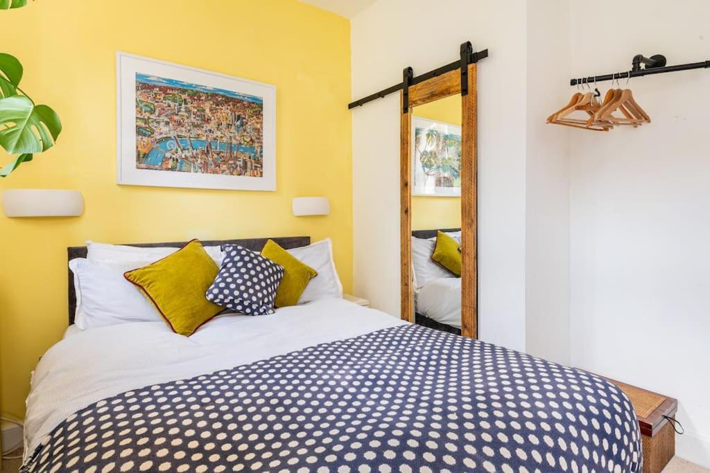 Holyrood Park: Lush & Arty 2 Double Bed Flat Daire Edinburgh Dış mekan fotoğraf
