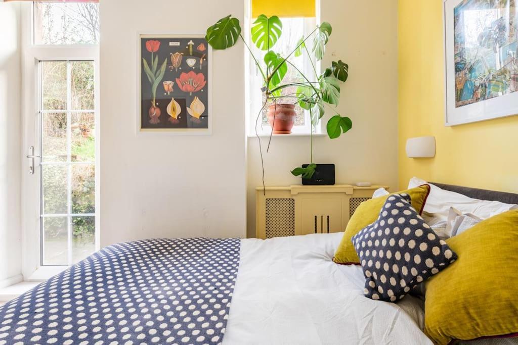 Holyrood Park: Lush & Arty 2 Double Bed Flat Daire Edinburgh Dış mekan fotoğraf