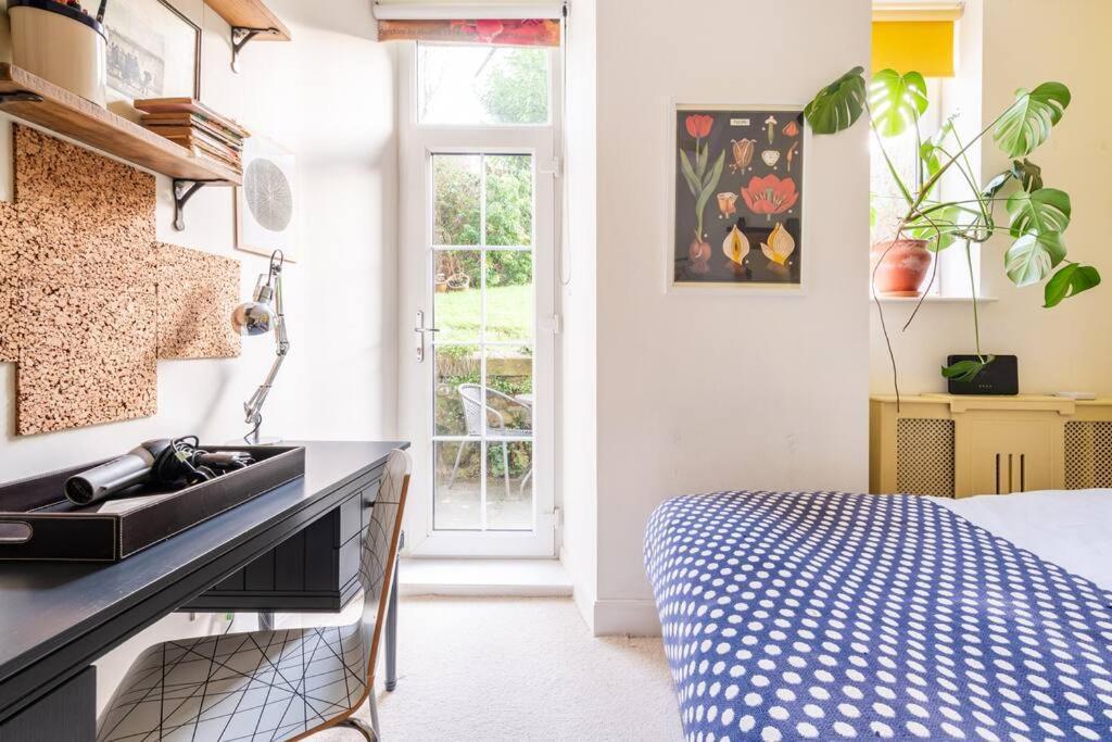 Holyrood Park: Lush & Arty 2 Double Bed Flat Daire Edinburgh Dış mekan fotoğraf